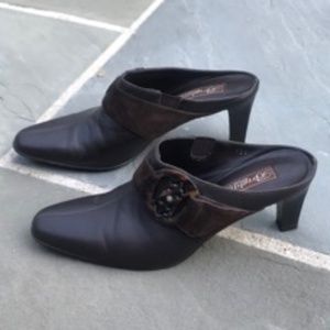 Brighton Brown Leather Mule with Tortoise Button